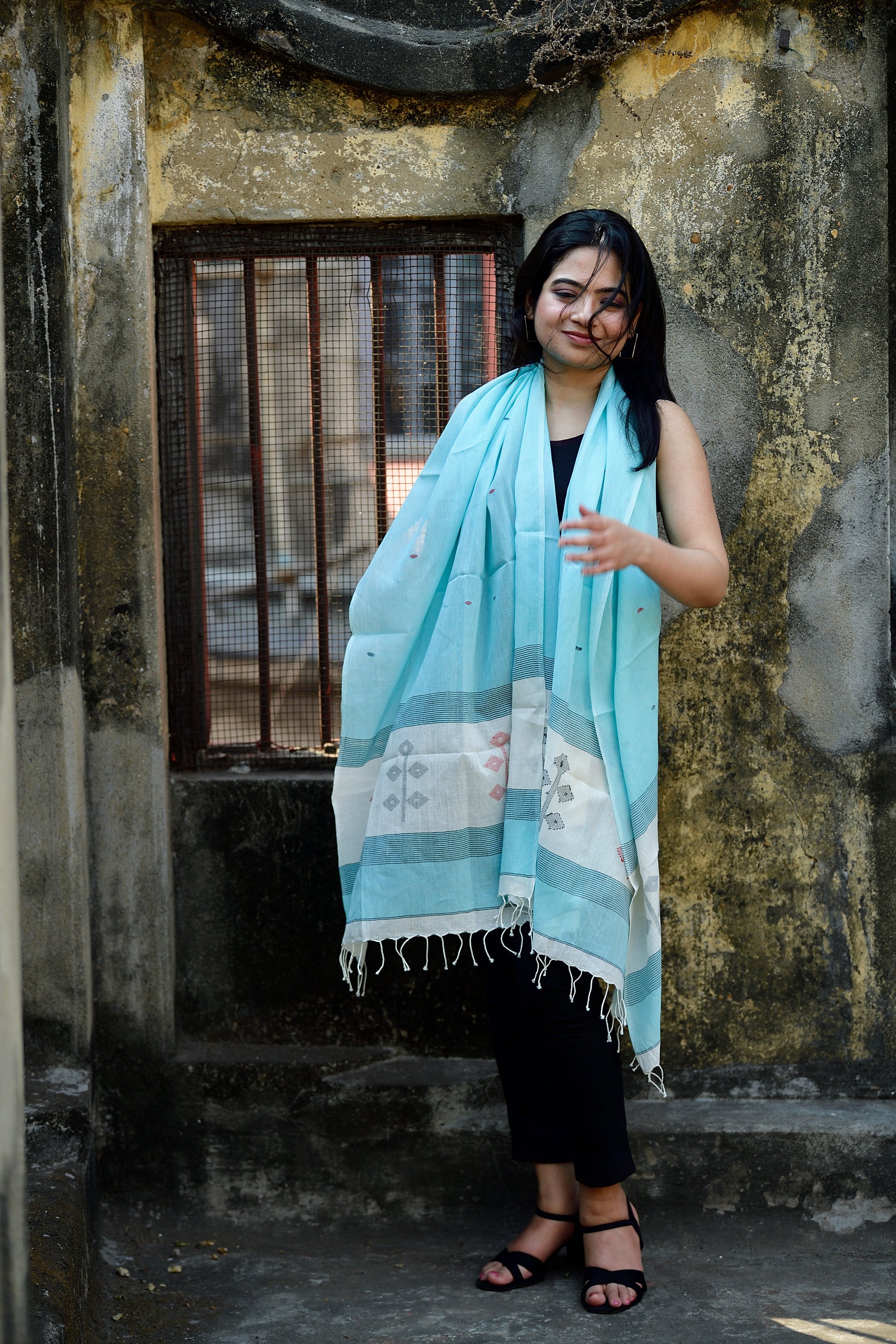 Jamdani stole - aqua marine image 2