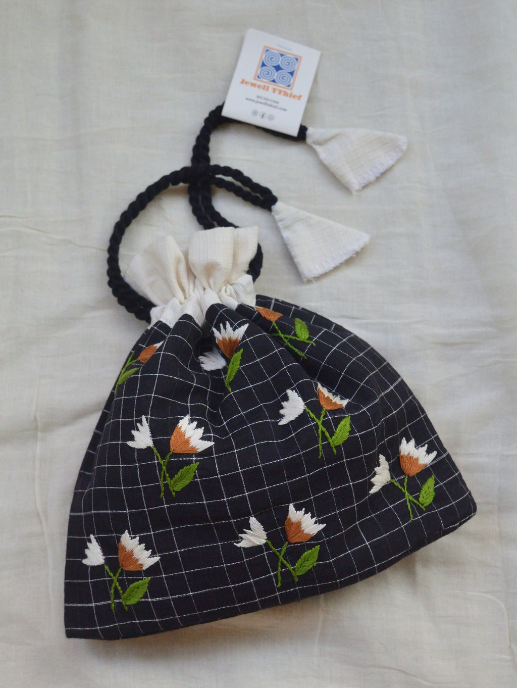 Daylily in white - cotton potli image 0