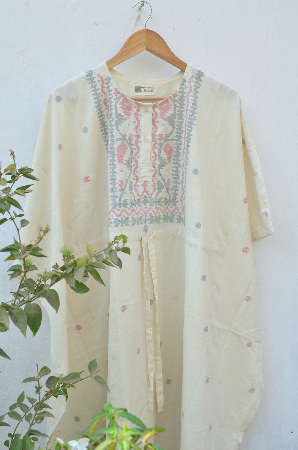 Khadi jamdani kaftan - Ivory image 1