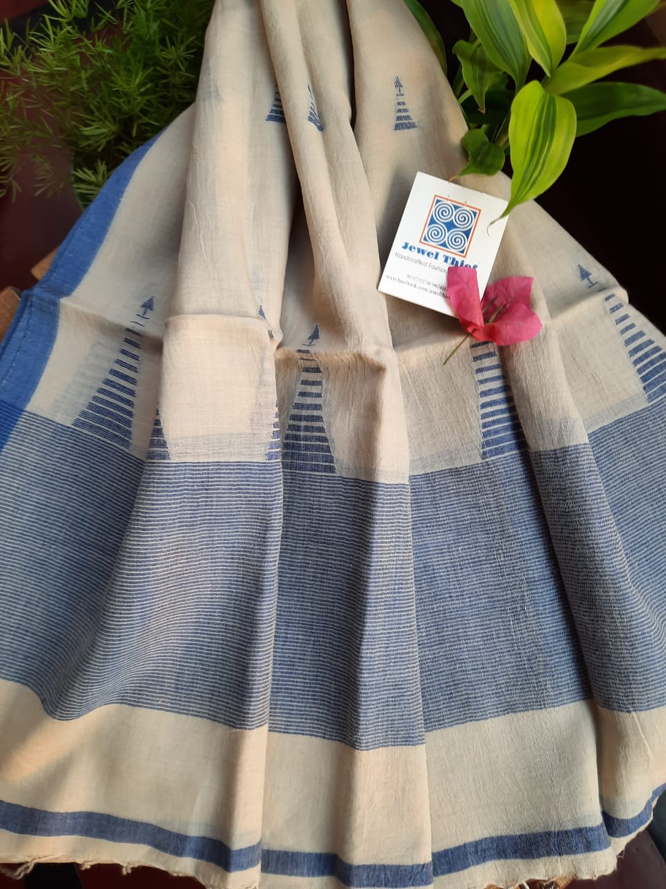 Jamdani stole - earth & indigo image 2