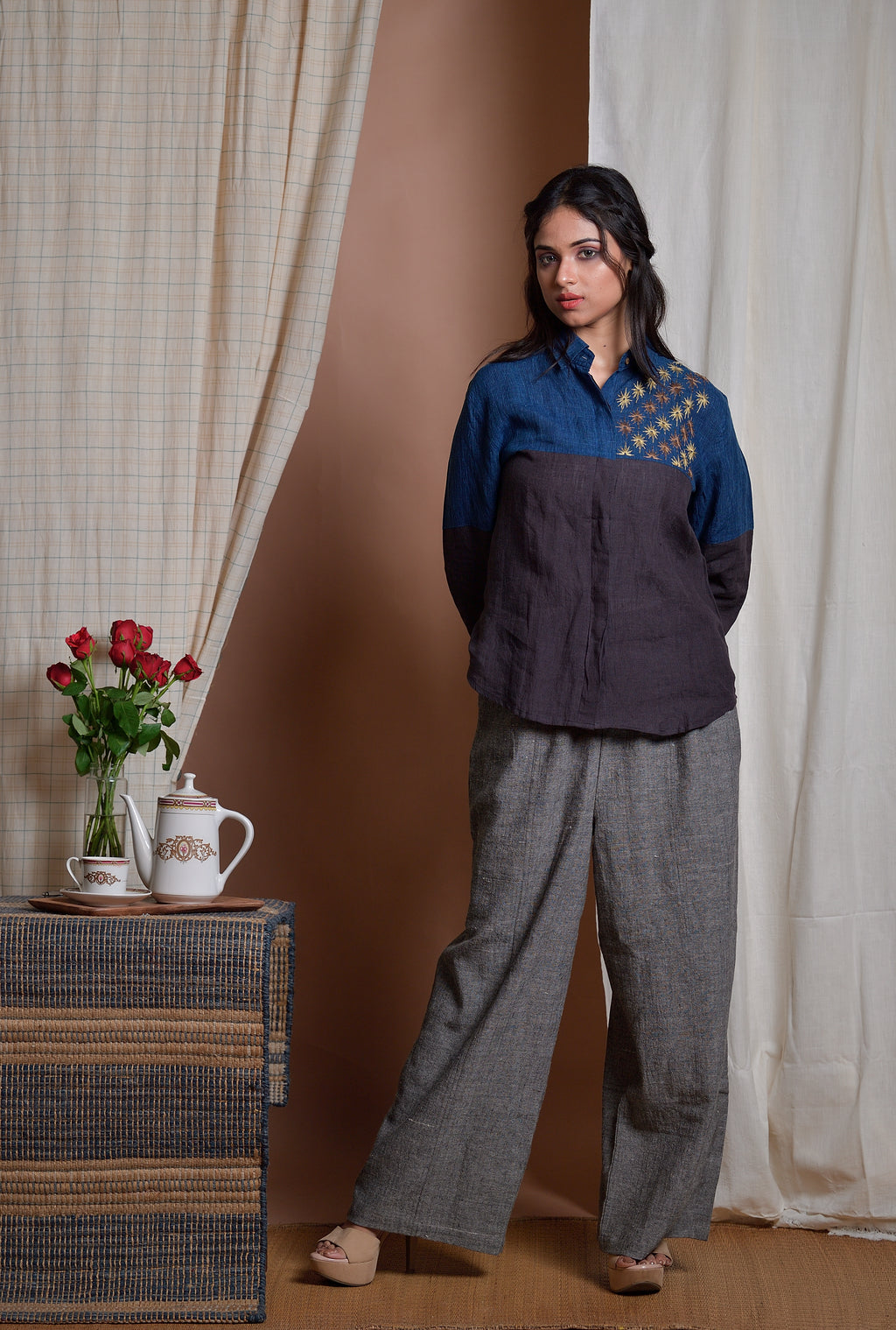 Royal indigo & charcoal - Hand embroidered linen shirt image 4