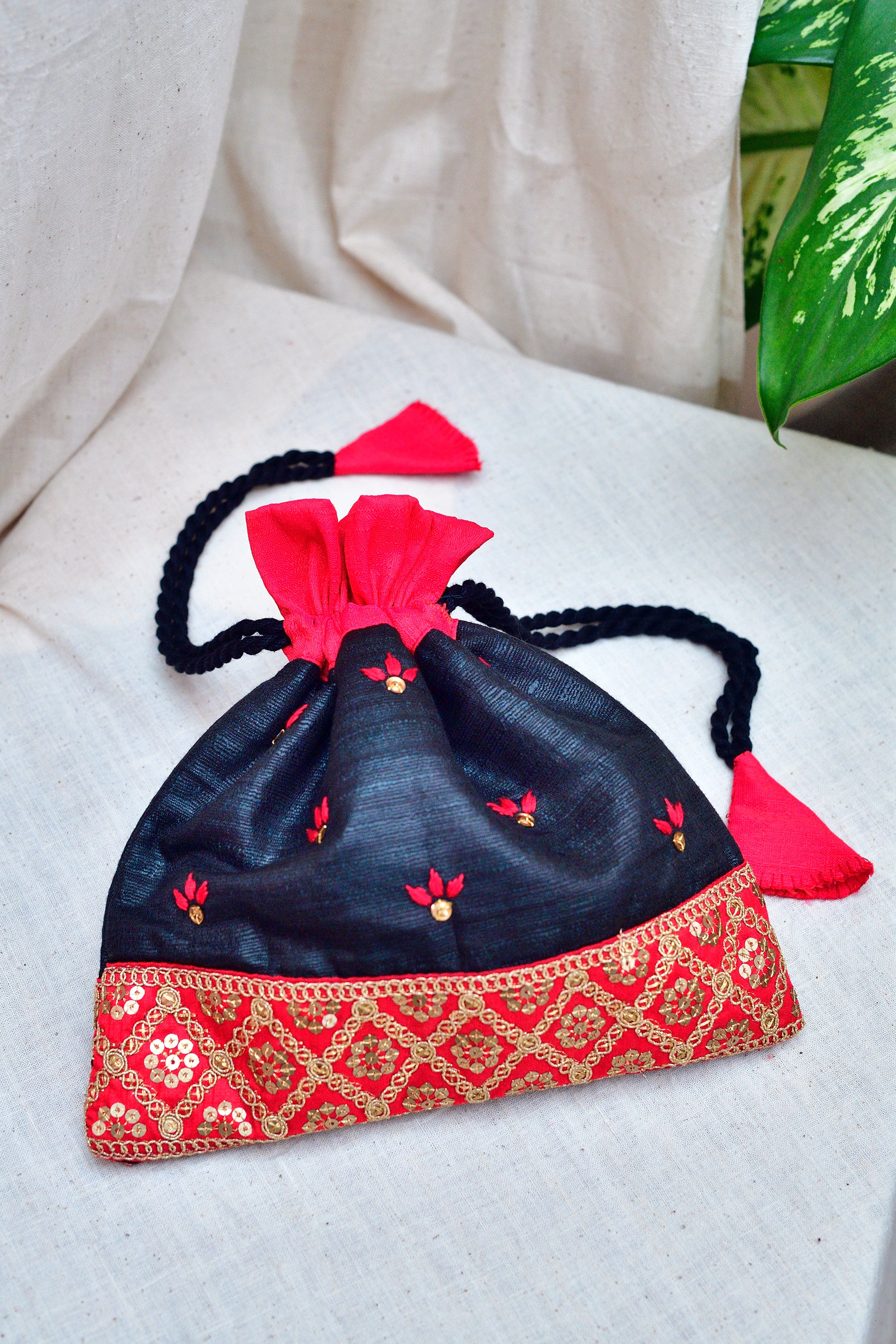Chameli - raw silk potli image 0