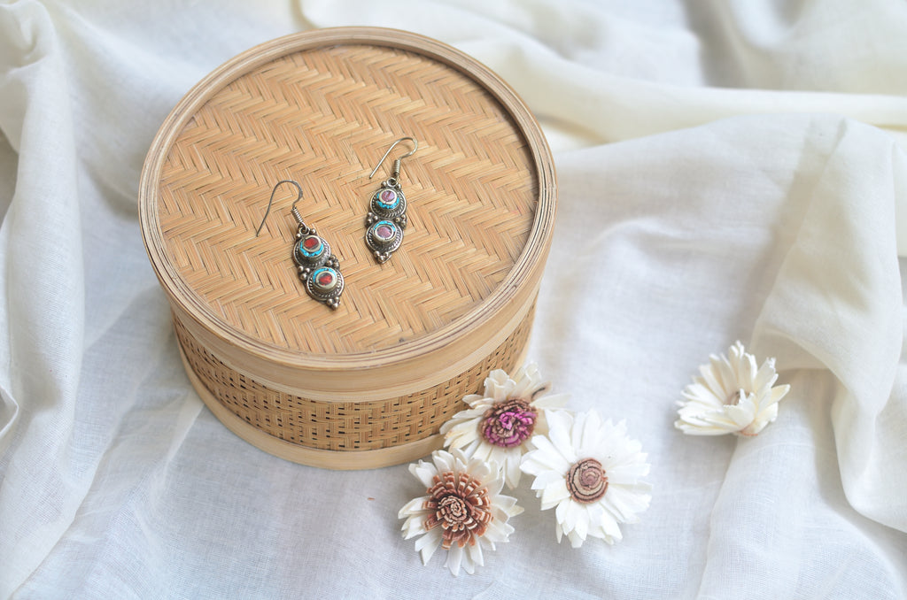Tibetan earrings -Scarlet image 1