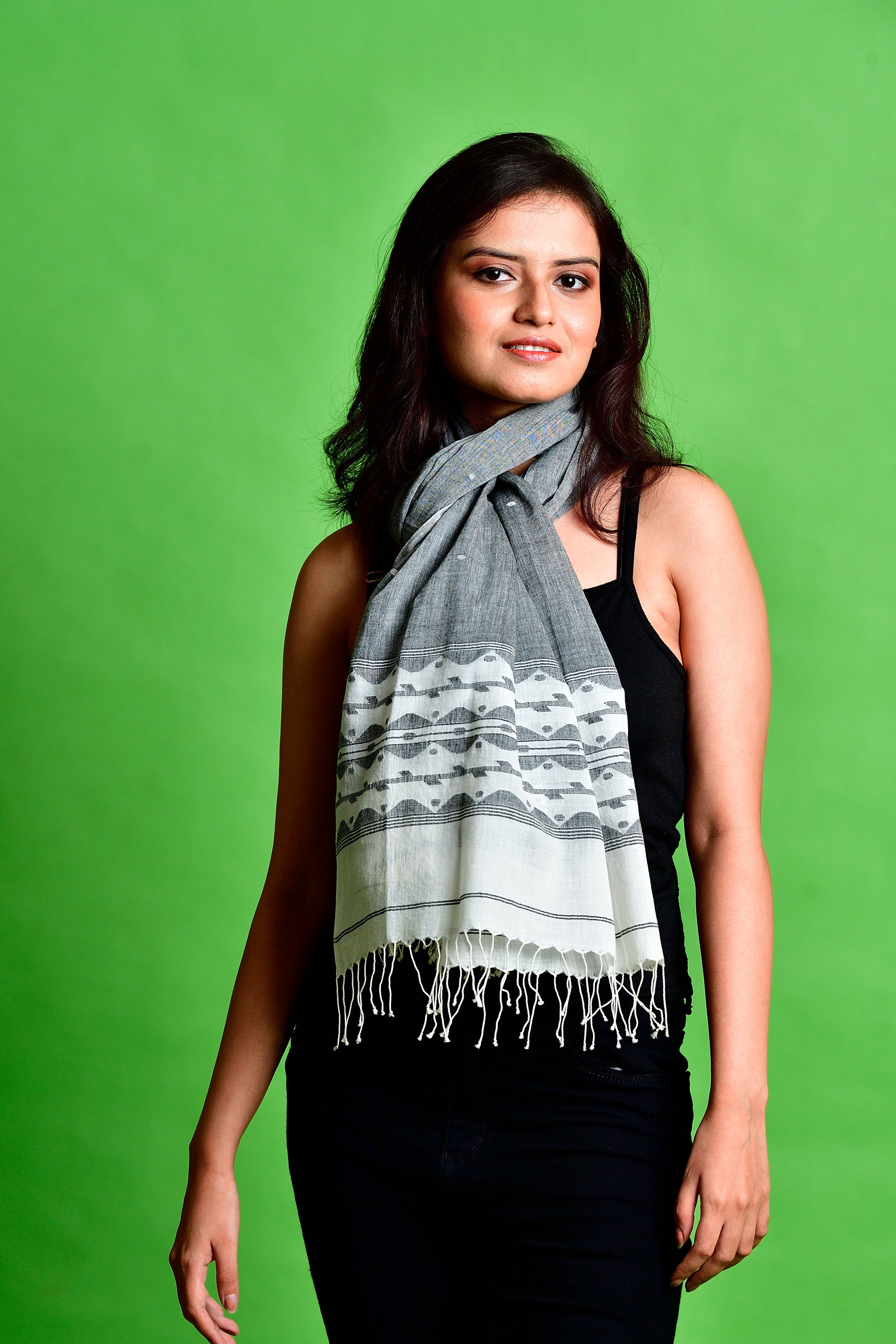 Grey jamdani stole with white border image 3