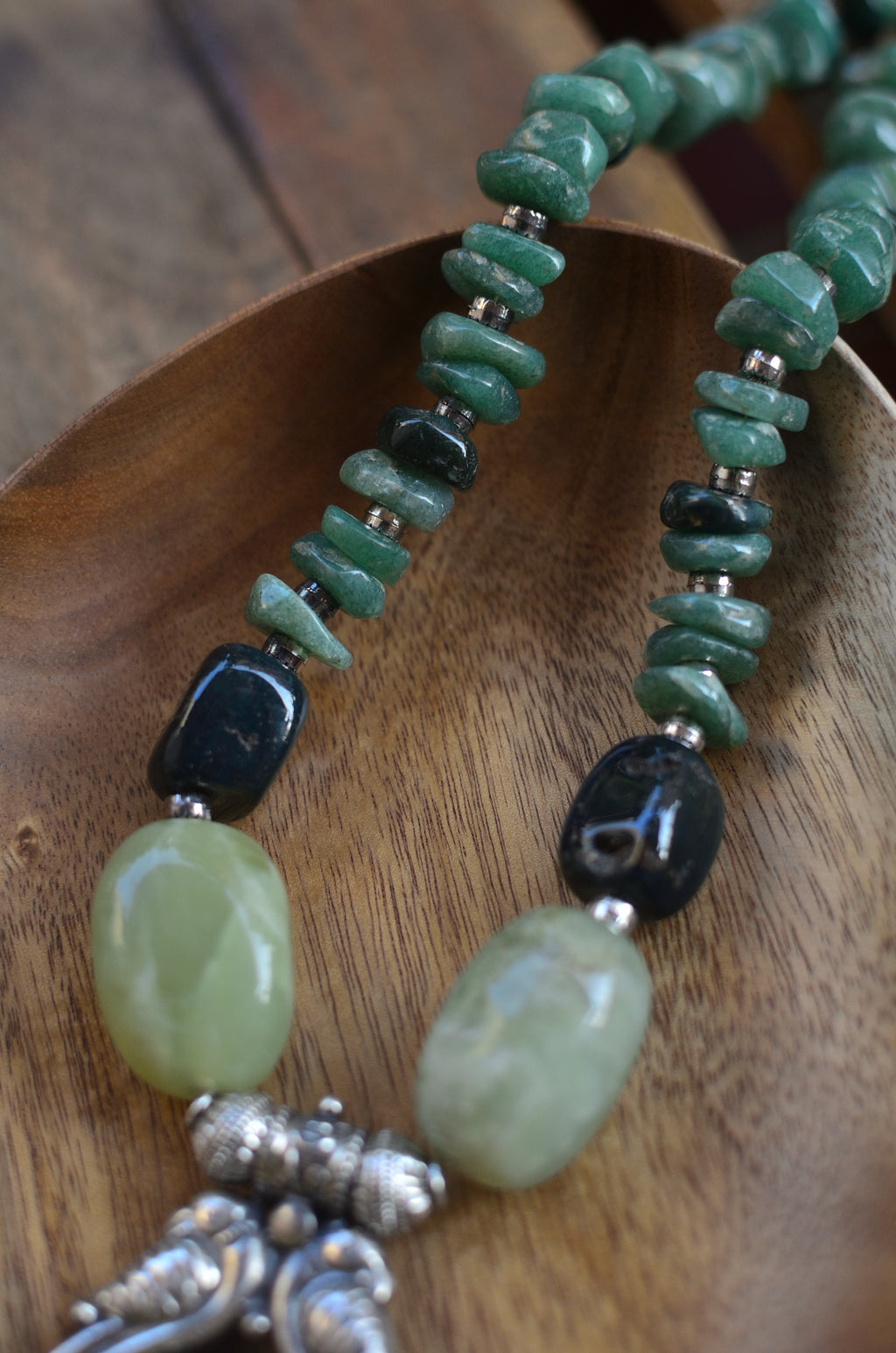 Silver pendant with aventurine stones image 4